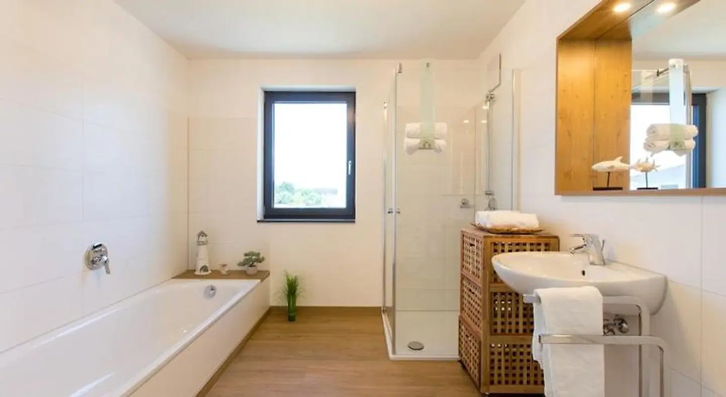 AVALON-Gästehaus Badezimmer