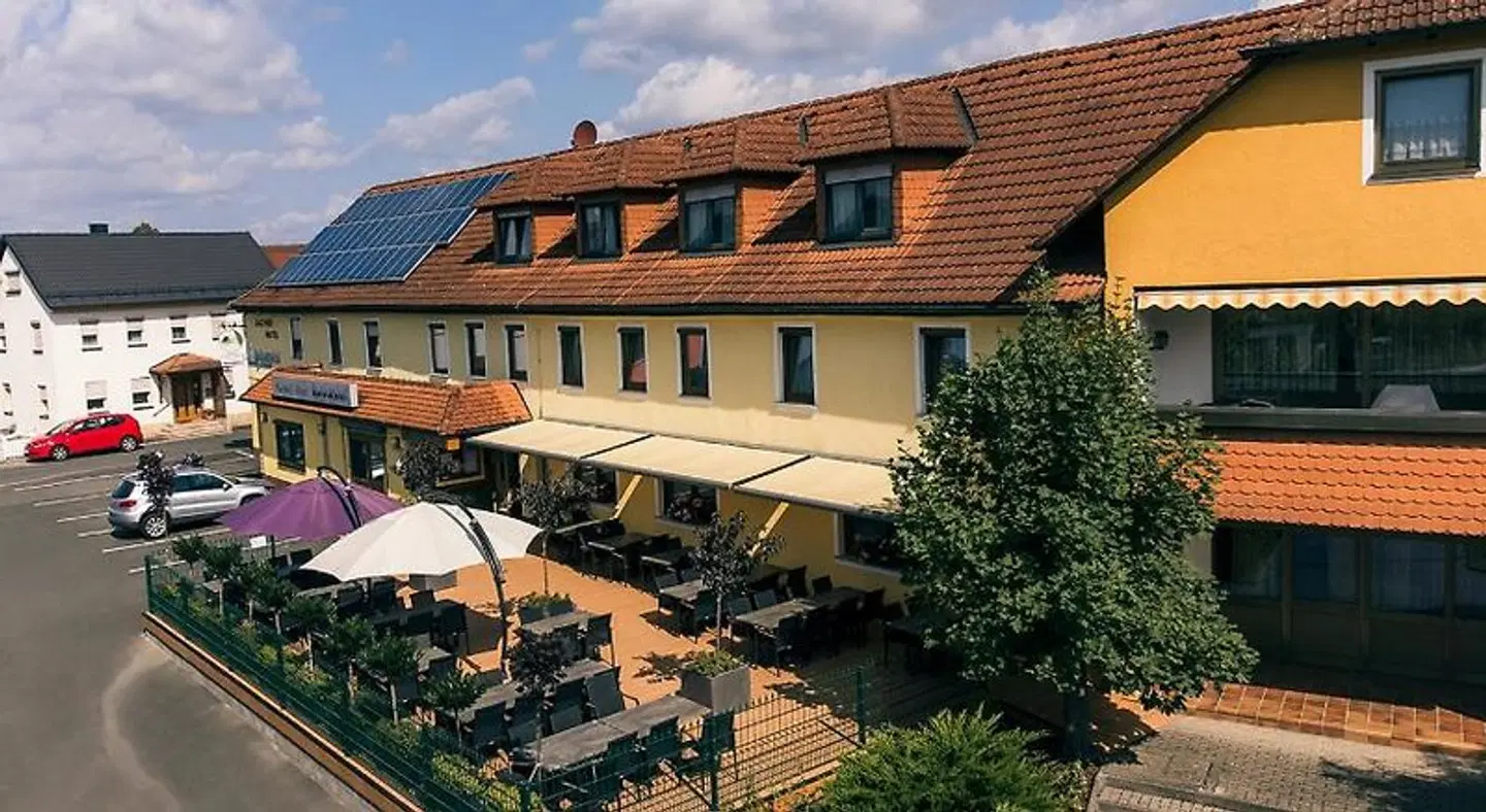 Spitzenpfeil EXTERIOR