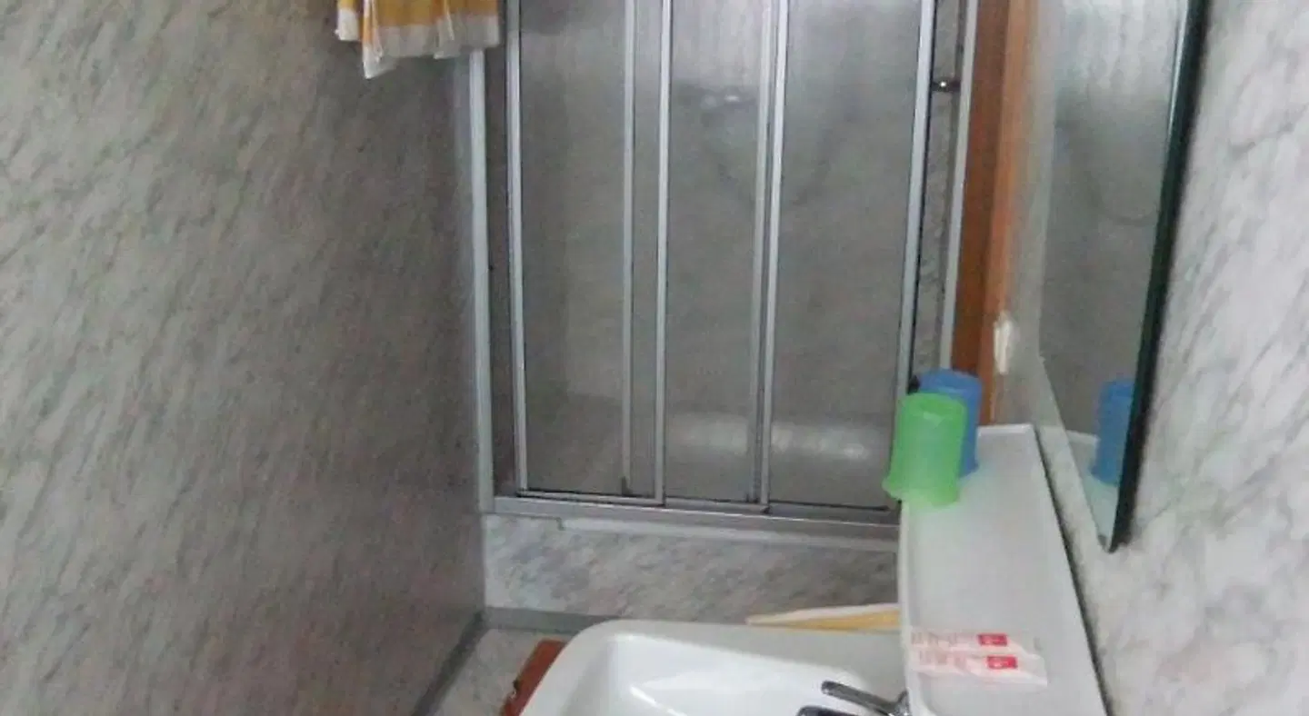 Rotes Roß Badezimmer