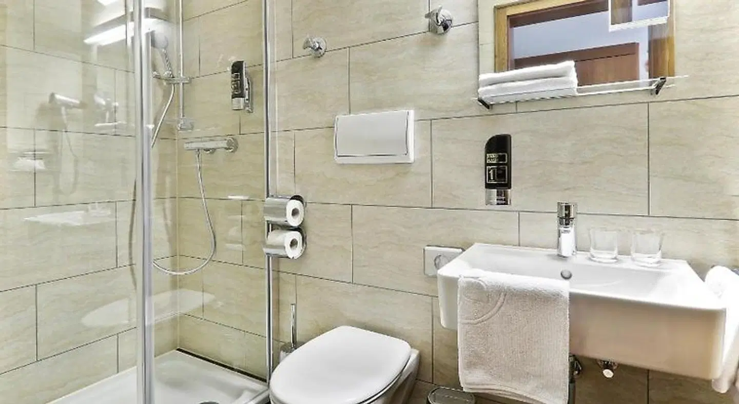 Zum Benediktiner Badezimmer