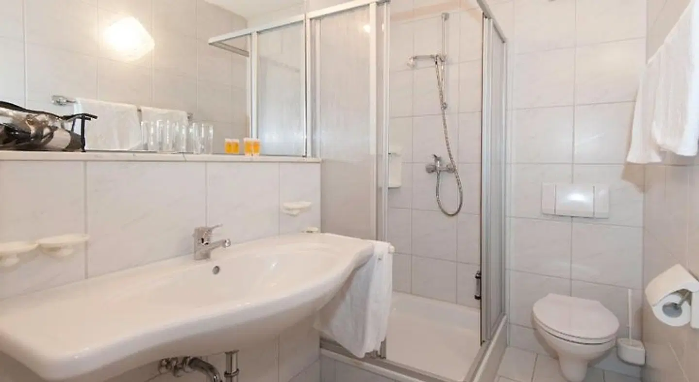 Hotel Restaurant Eisensteiner Hof Badezimmer