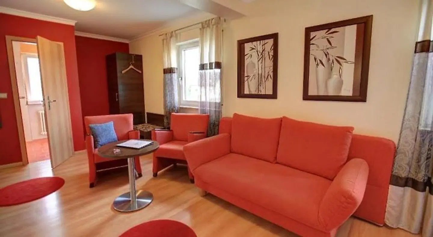 Ricci LOUNGE_LOBBY