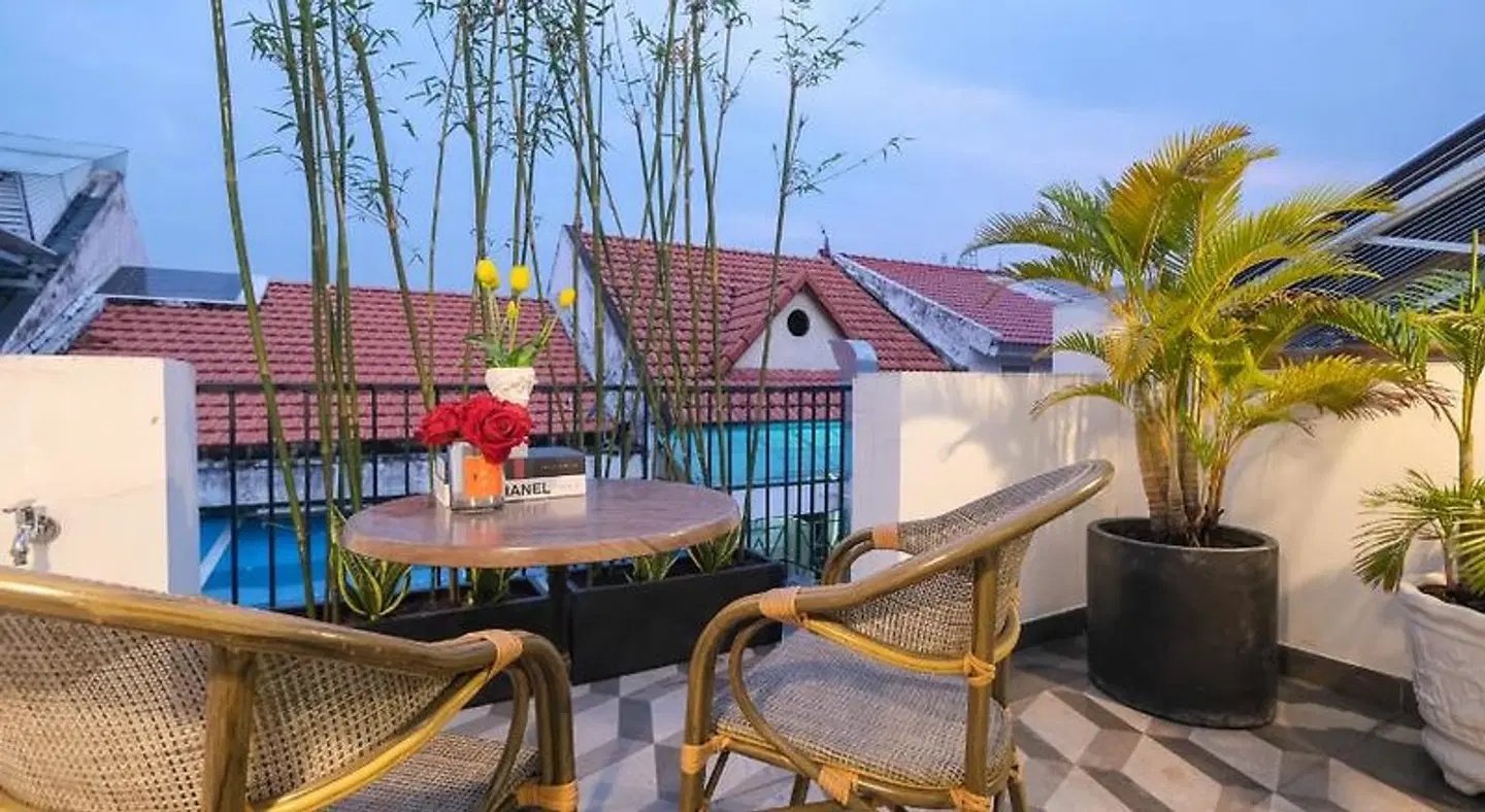 Ngan Ha Apartment Terrasse