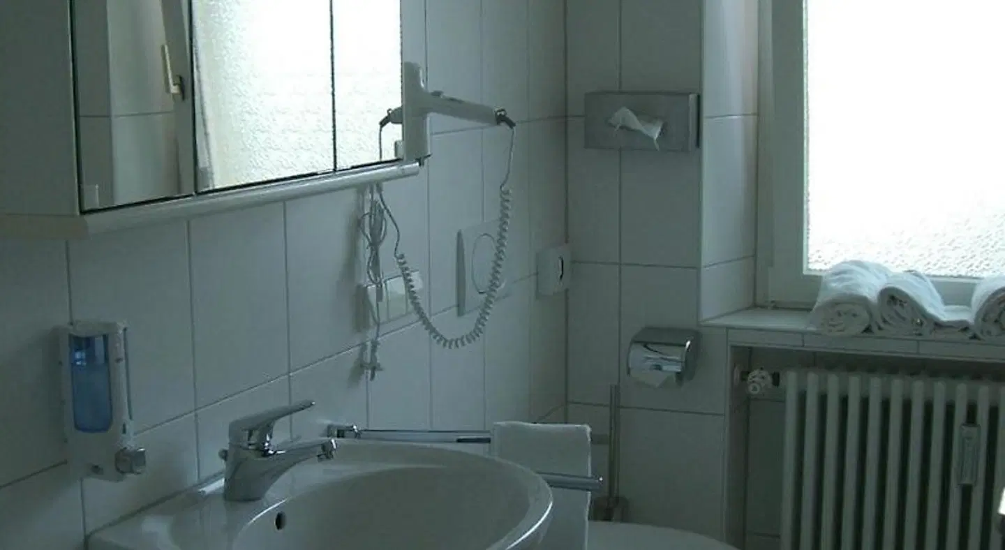 Im Sunnegässle Badezimmer
