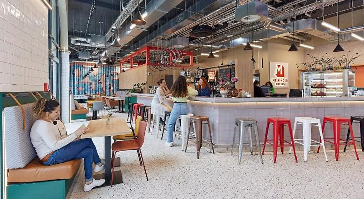 MEININGER Hotel Köln West Bar