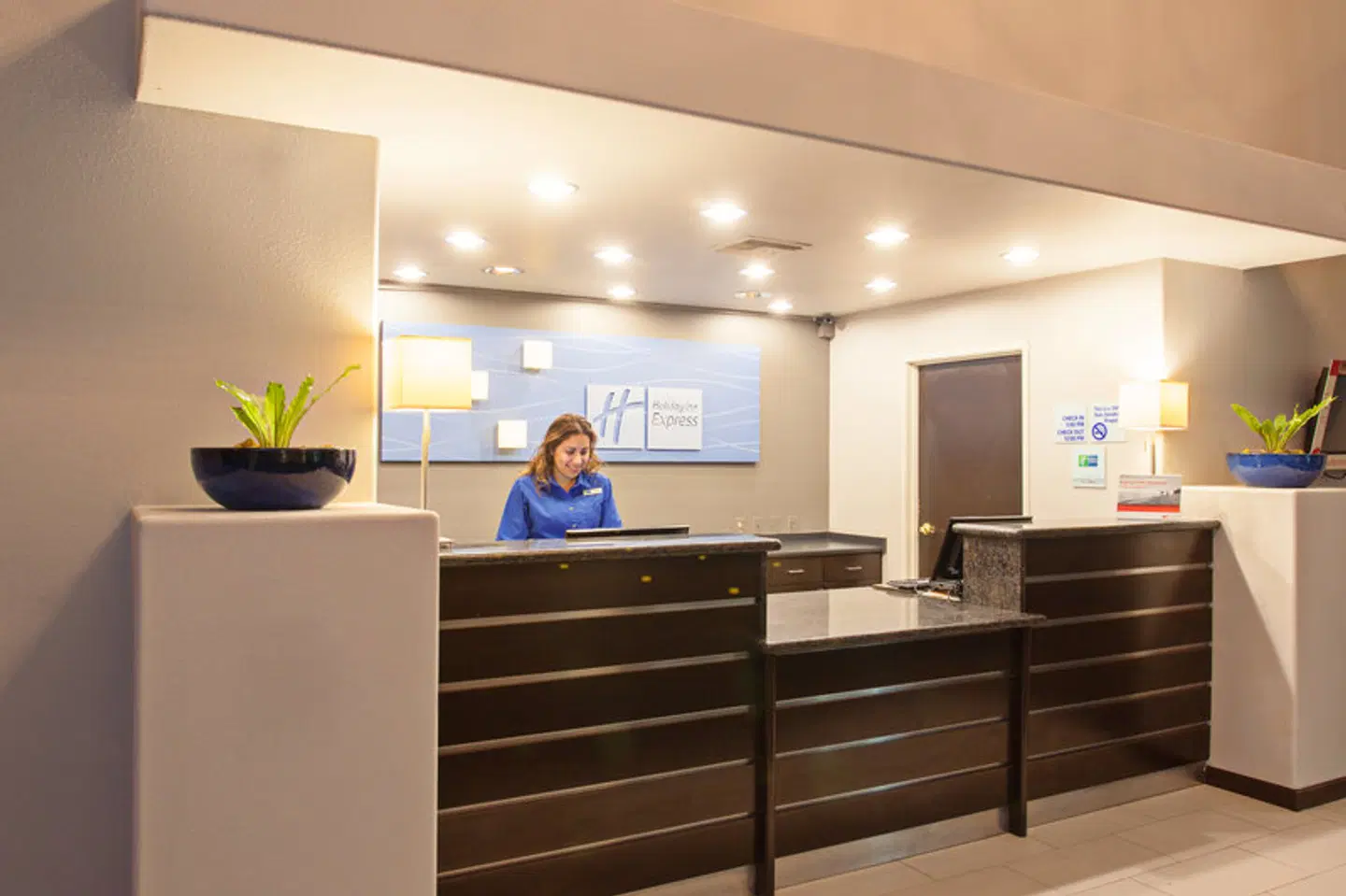 Holiday Inn Express Temecula LOUNGE_LOBBY