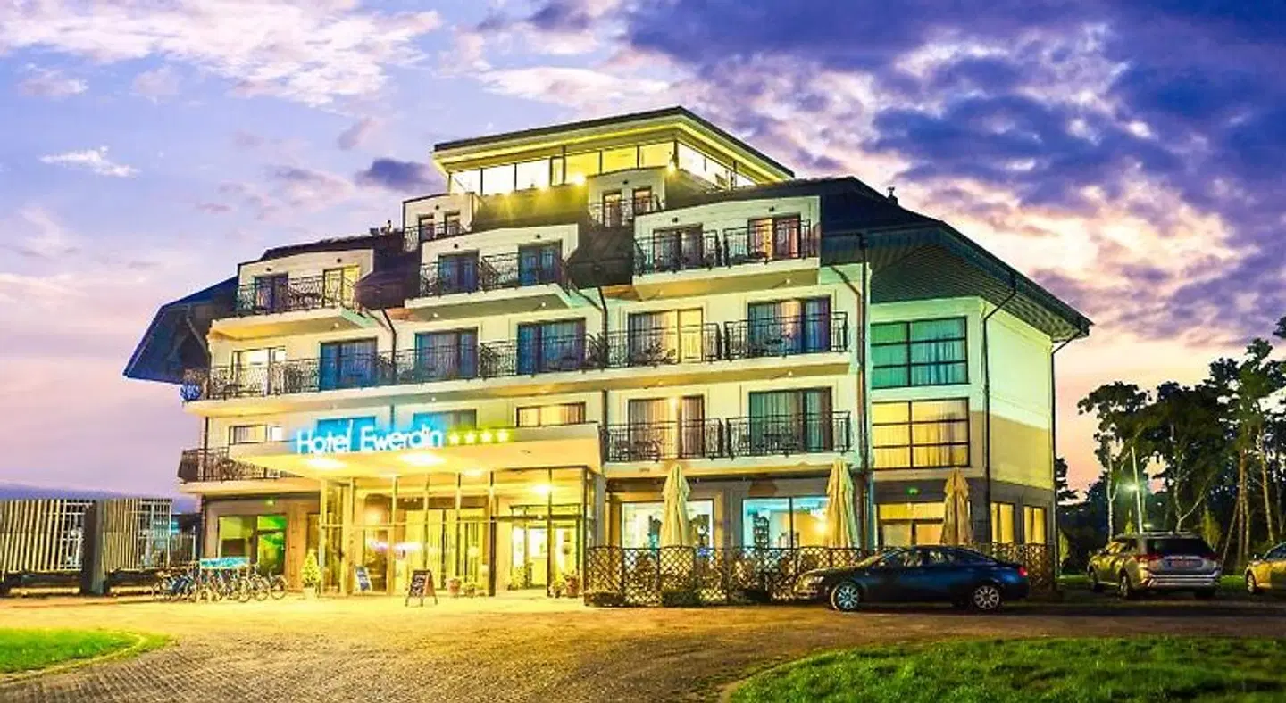 Hotel Ewerdin EXTERIOR