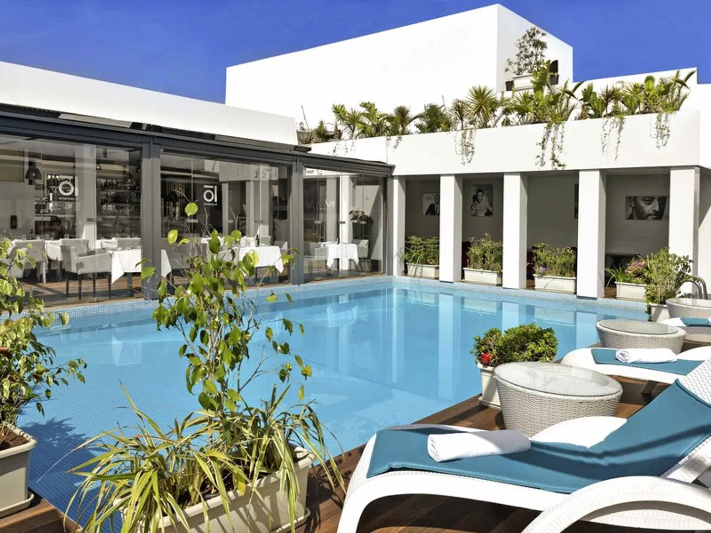 Mövenpick Hotel Casablanca OUTDOOR_POOL