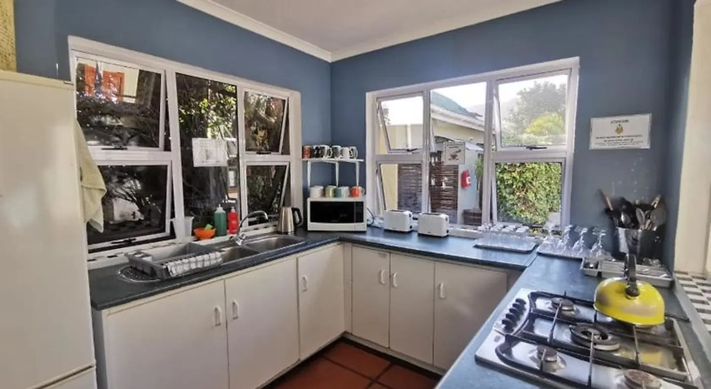 Hermanus Backpackers & Budget Accommodation Badezimmer