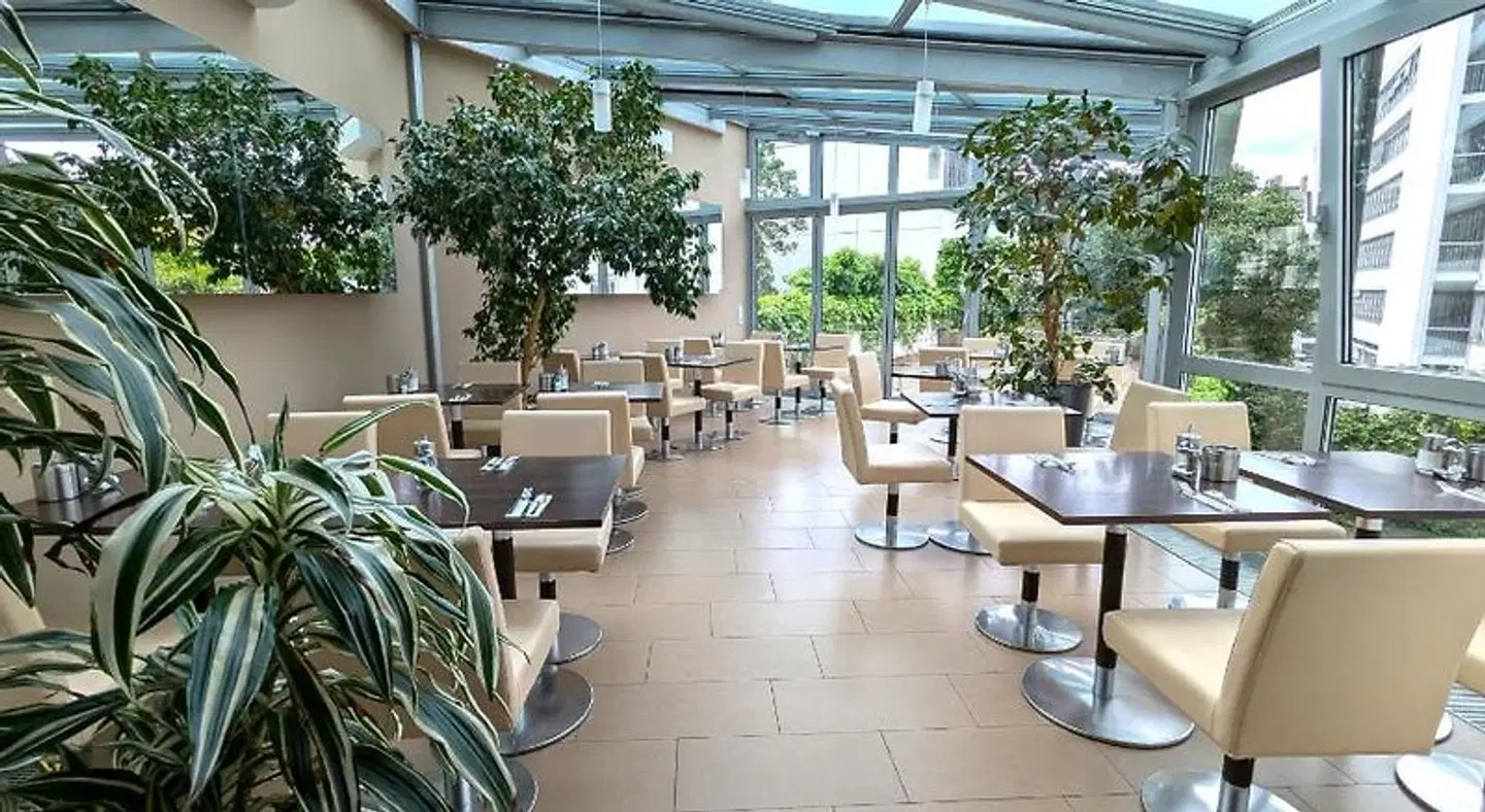 City Hotel Restaurant