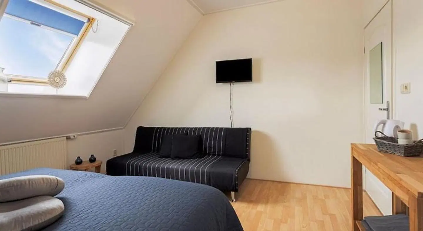 Bron van Rust ROOM_EXAMPLE