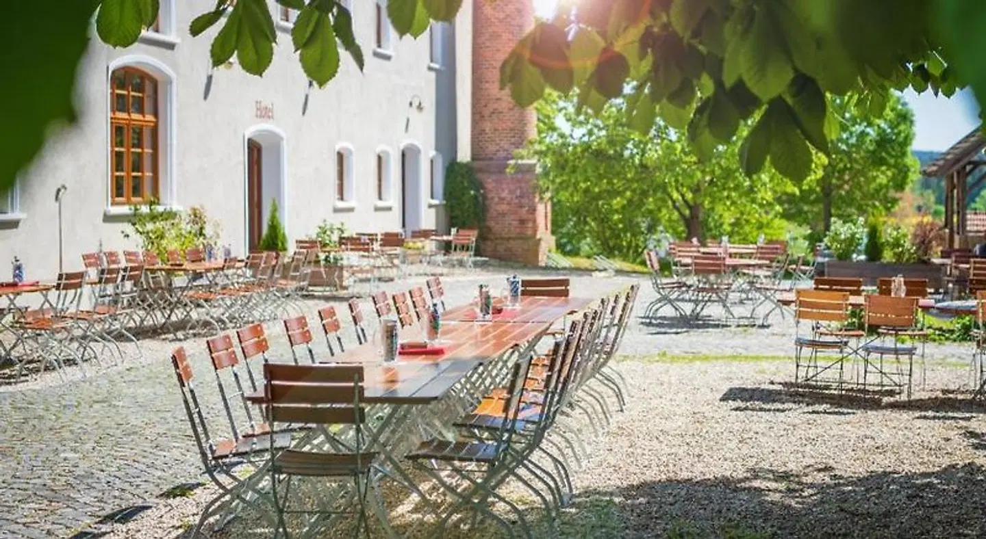 Stanglbräu Brauereigasthof Terrasse