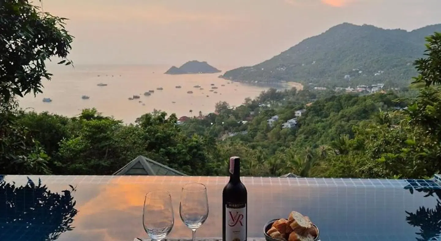 Koh Tao Heights Pool Villas Terrasse