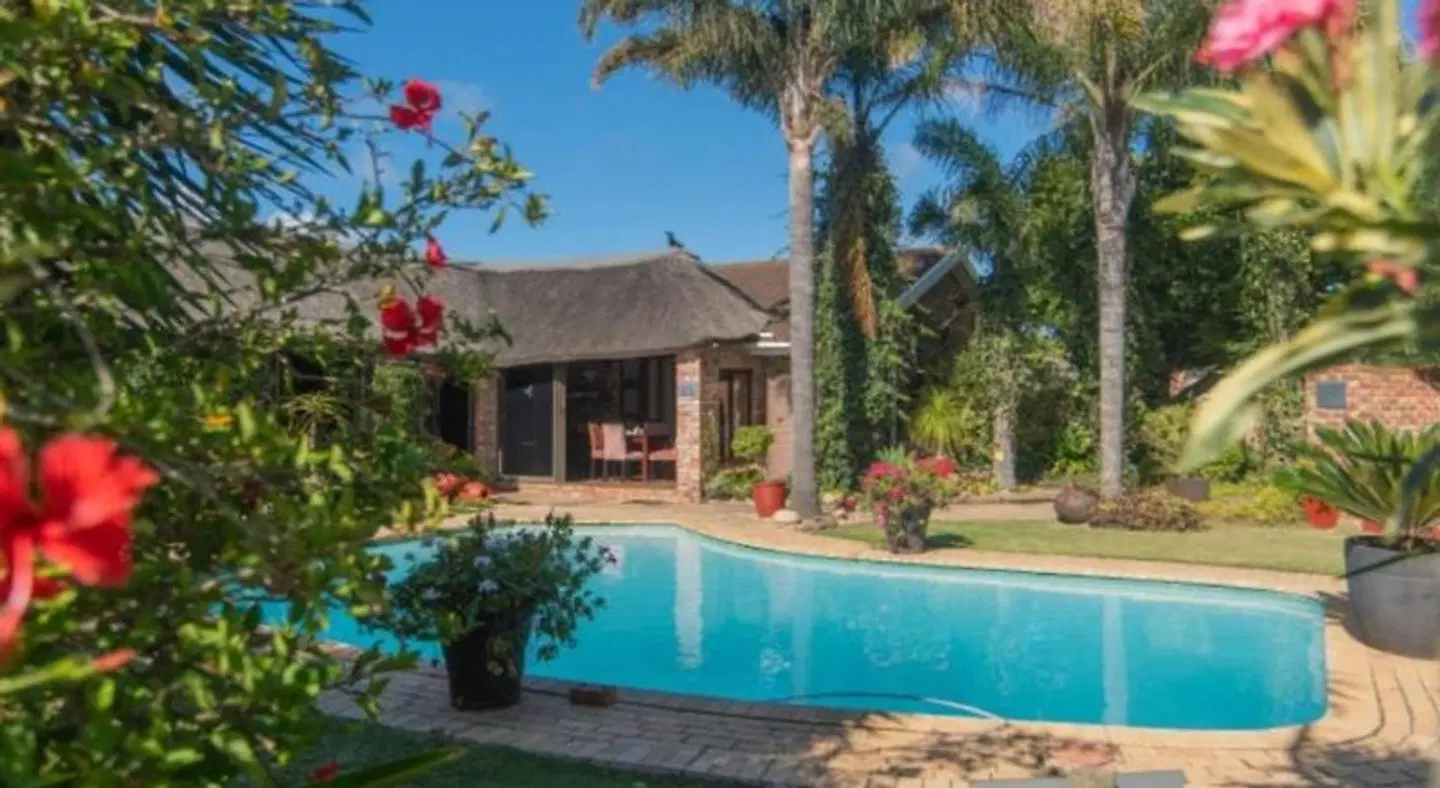 Amani Guest Lodge EXTERIOR