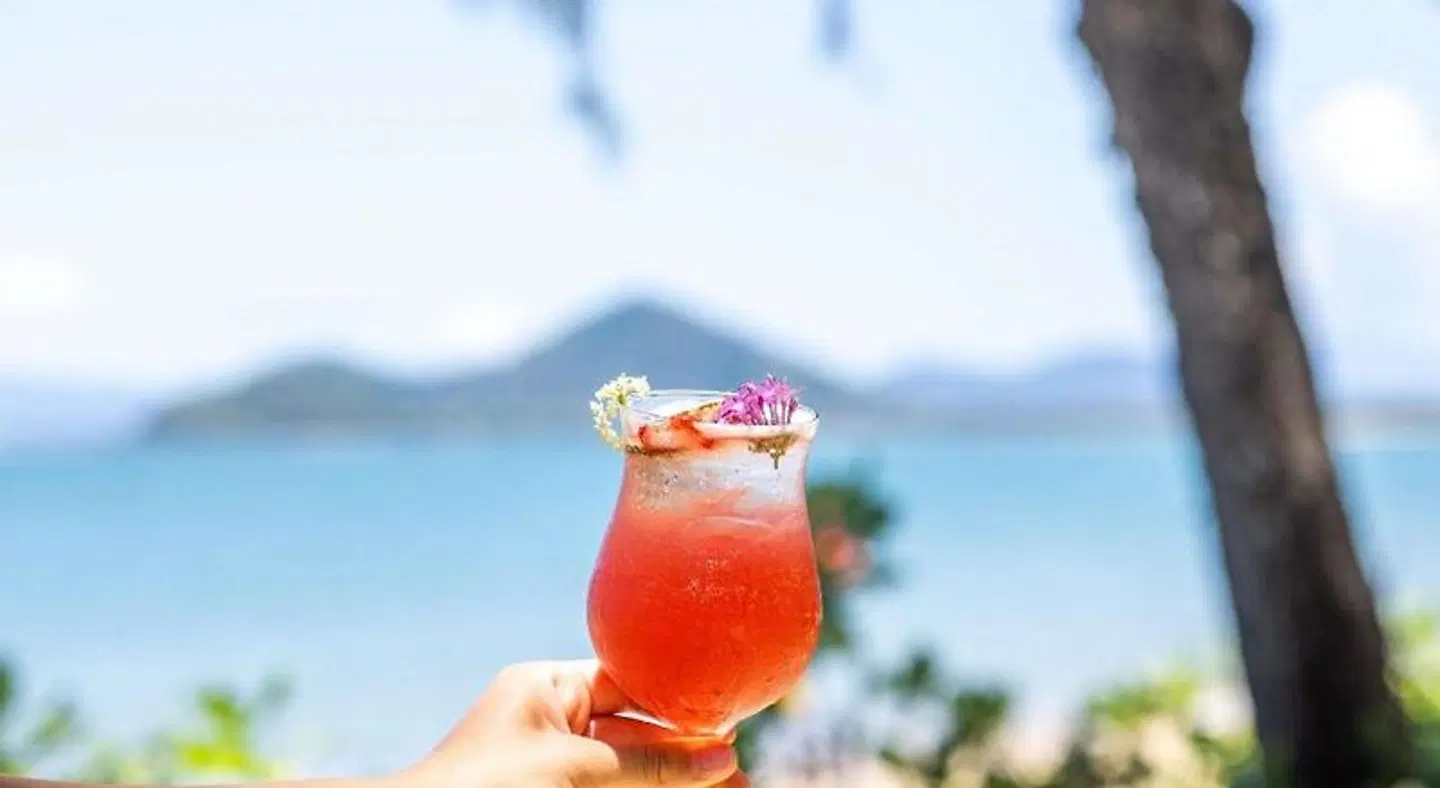 Peppers Beach Club & Spa PEOPLE
