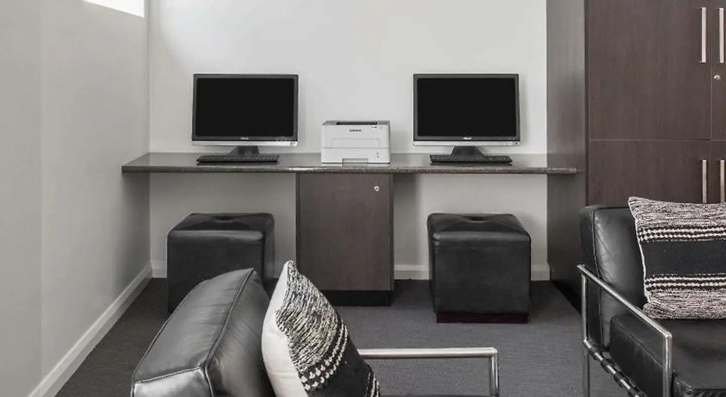 Collins ROOM_EXAMPLE