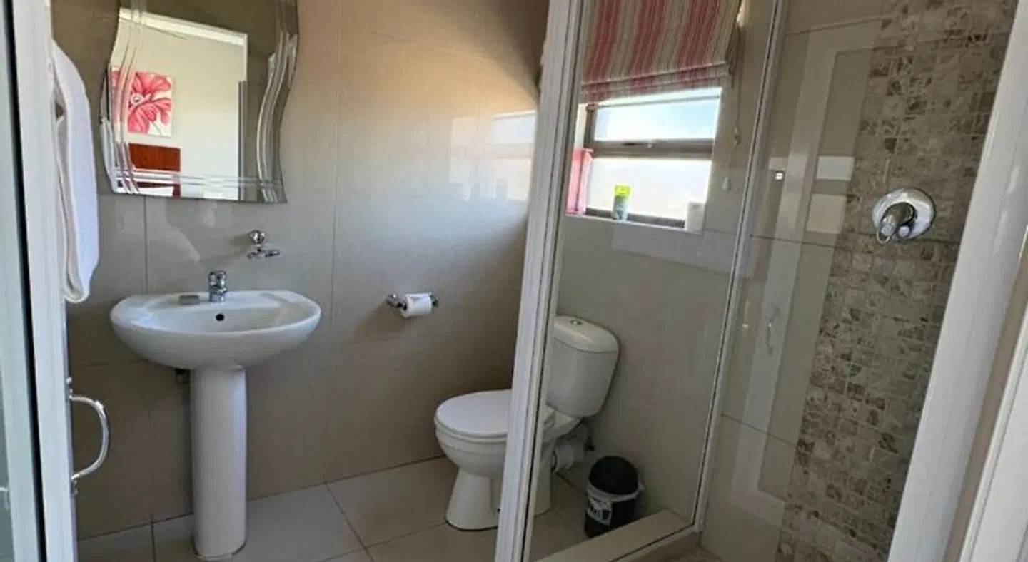 Le Blue Guesthouse Badezimmer