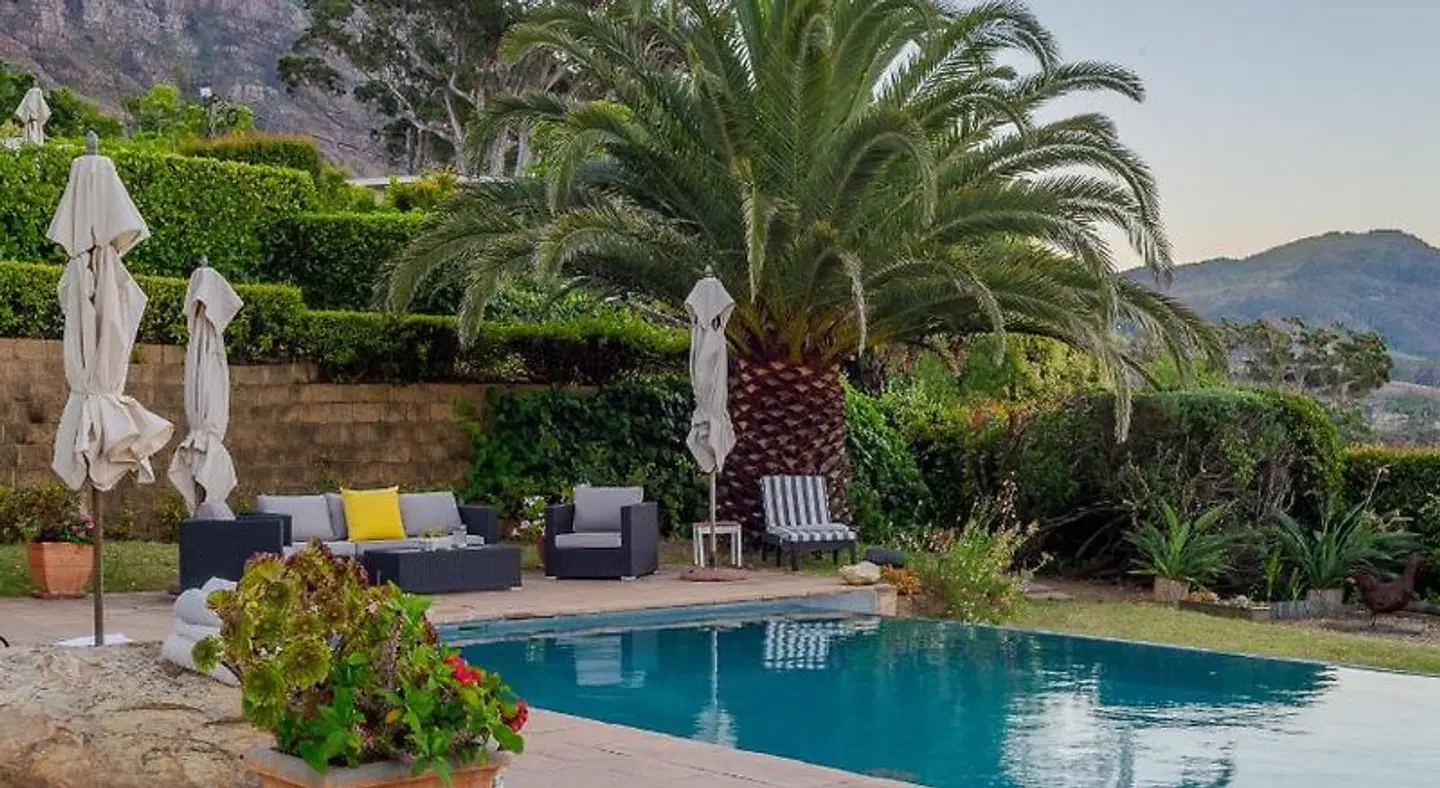High Timbers Lodge OUTDOOR_POOL