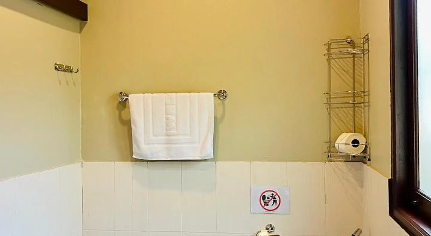 Baan Ton Rak Boutique Resort Badezimmer