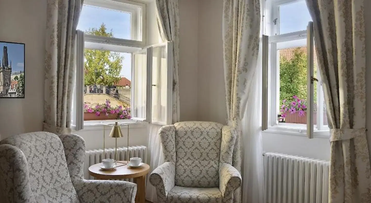 U Zlatych Nuzek ROOM_EXAMPLE