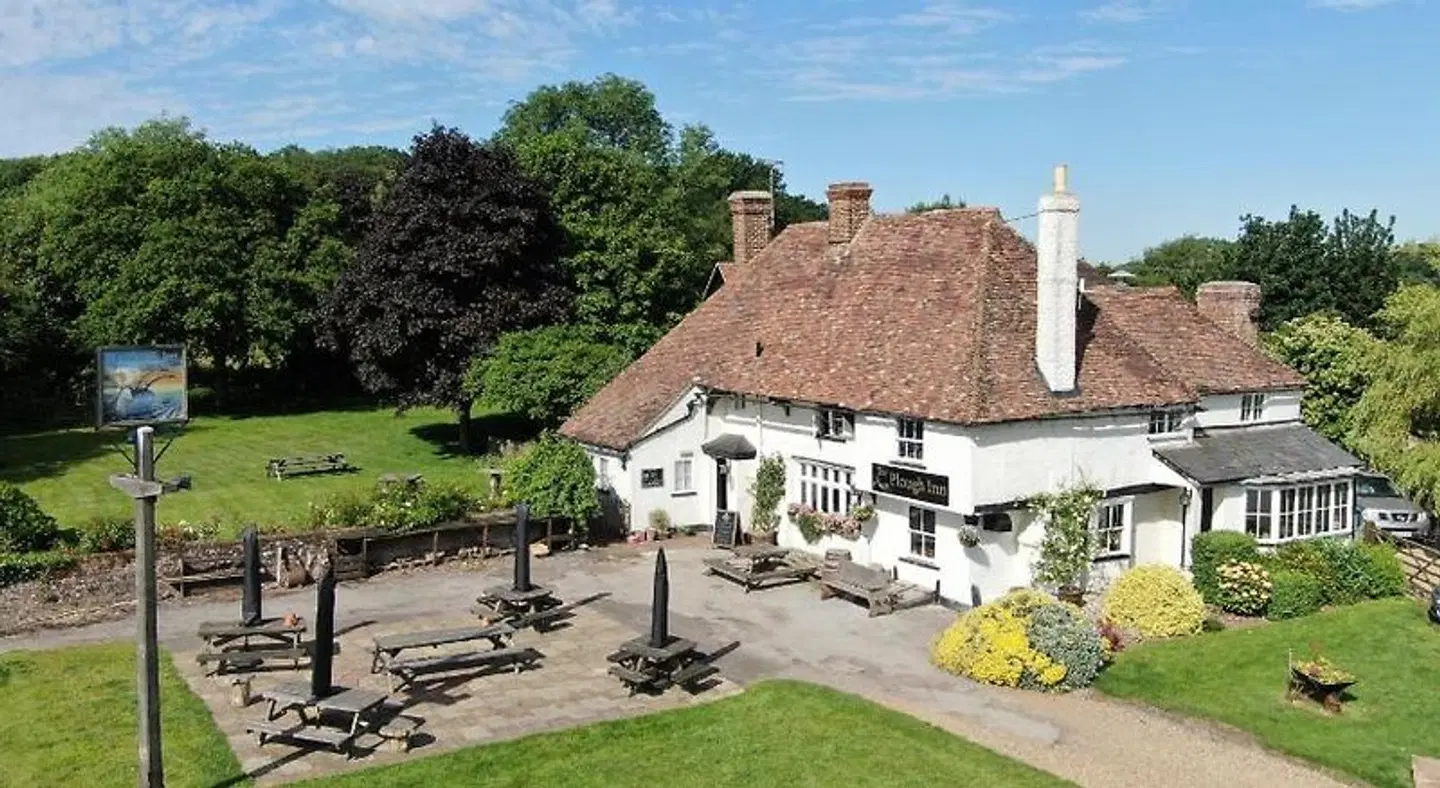 The Plough Inn EXTERIOR