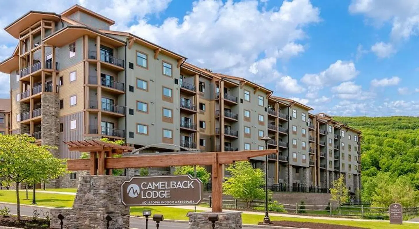 Camelback Resort EXTERIOR