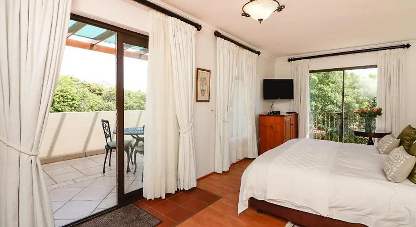 A Tuscan Villa Guest House ROOM_EXAMPLE
