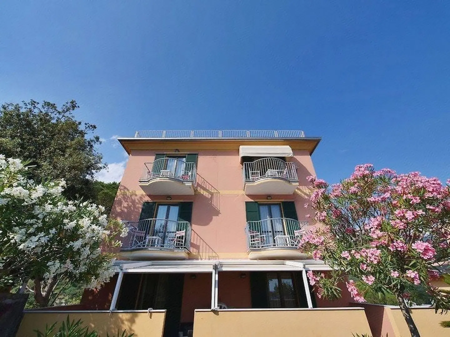 Hotel Residence Mondial EXTERIOR