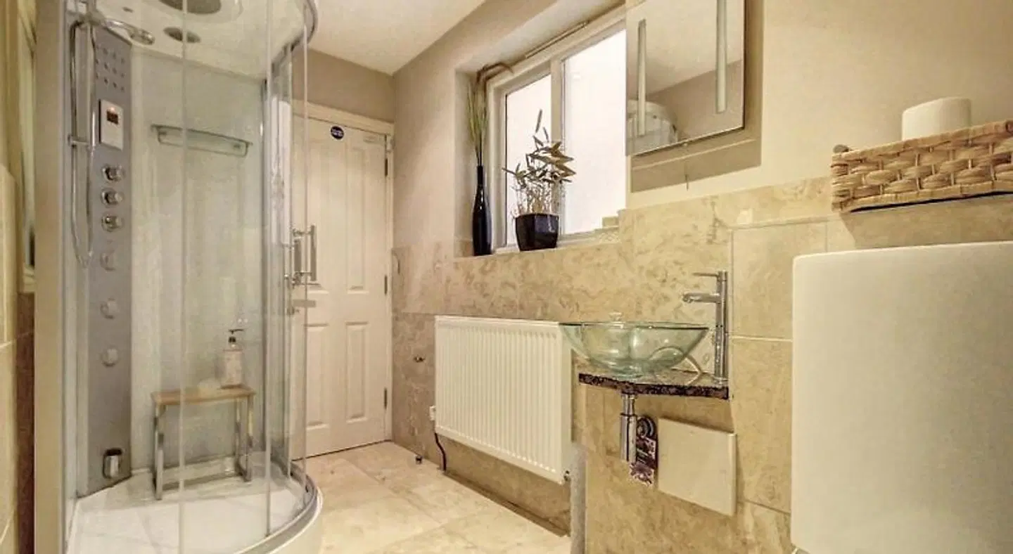 Chester Apartments Badezimmer