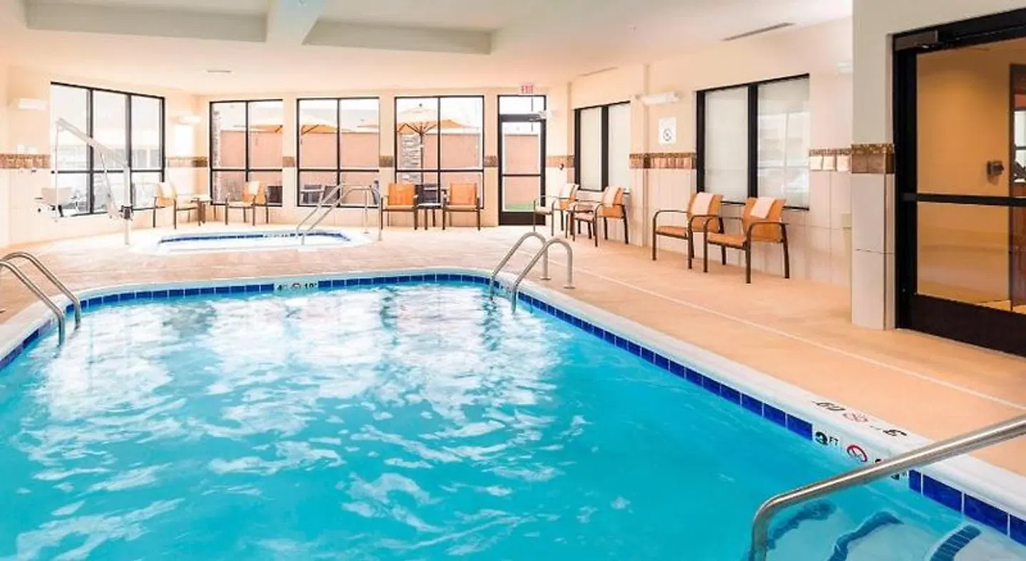 Courtyard by Marriott Bismarck North Hallenbad