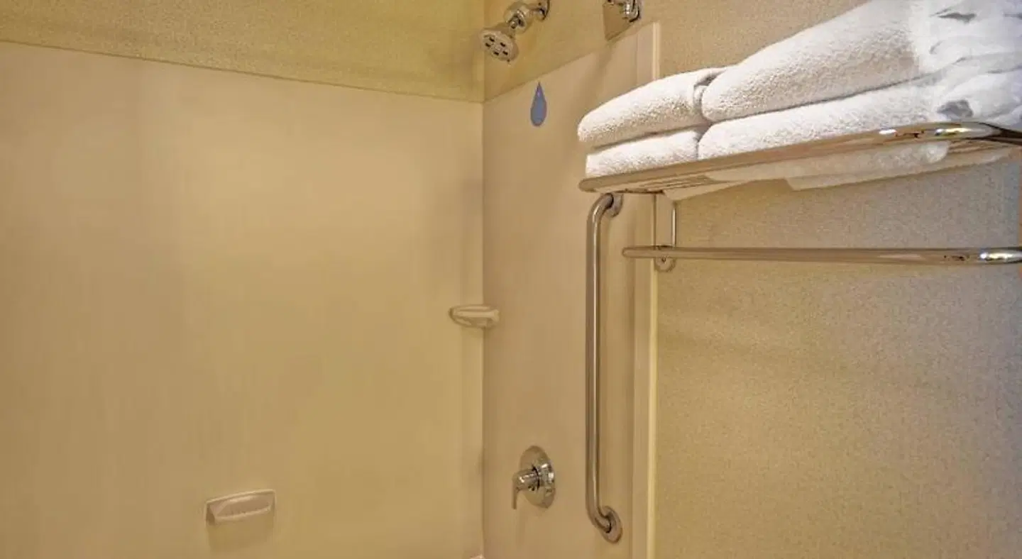 SpringHill Suites Baltimore BWI Airport Badezimmer