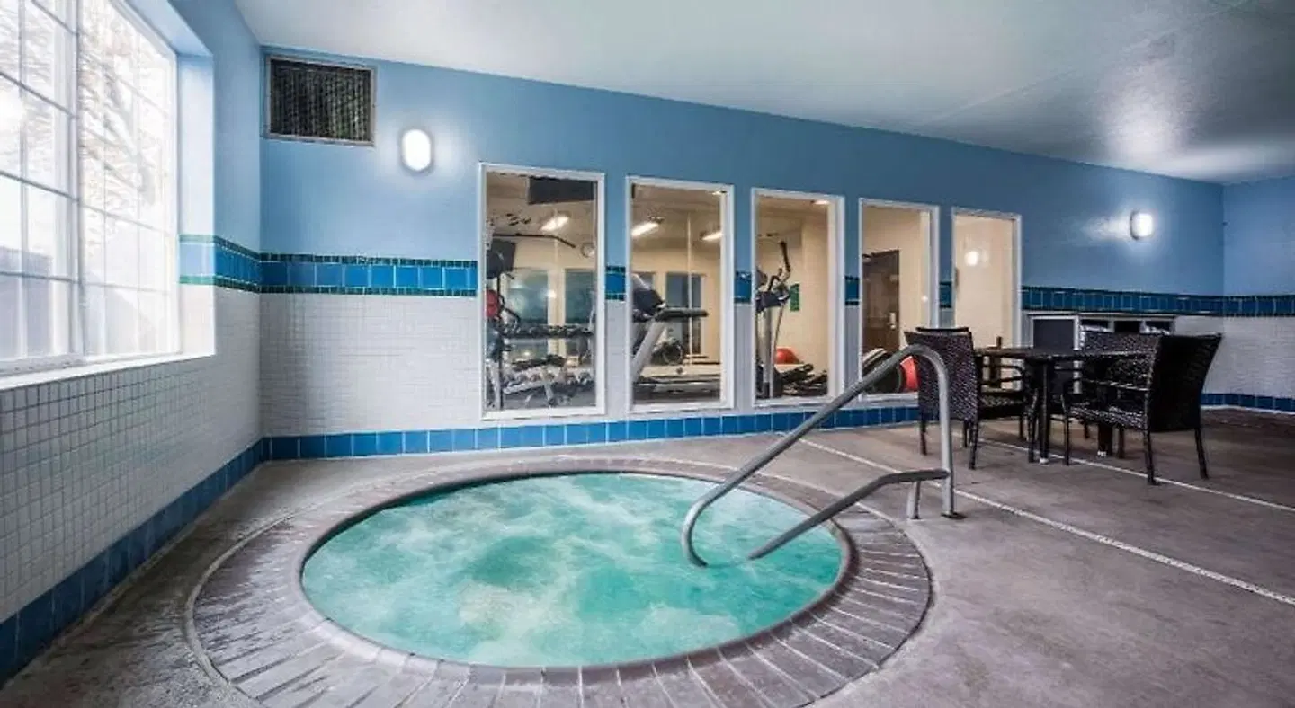 La Quinta Inn & Suites Eugene HEALTH_BEAUTY
