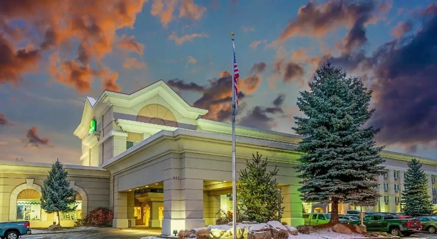 La Quinta Inn & Suites Coeur d' Alene EXTERIOR