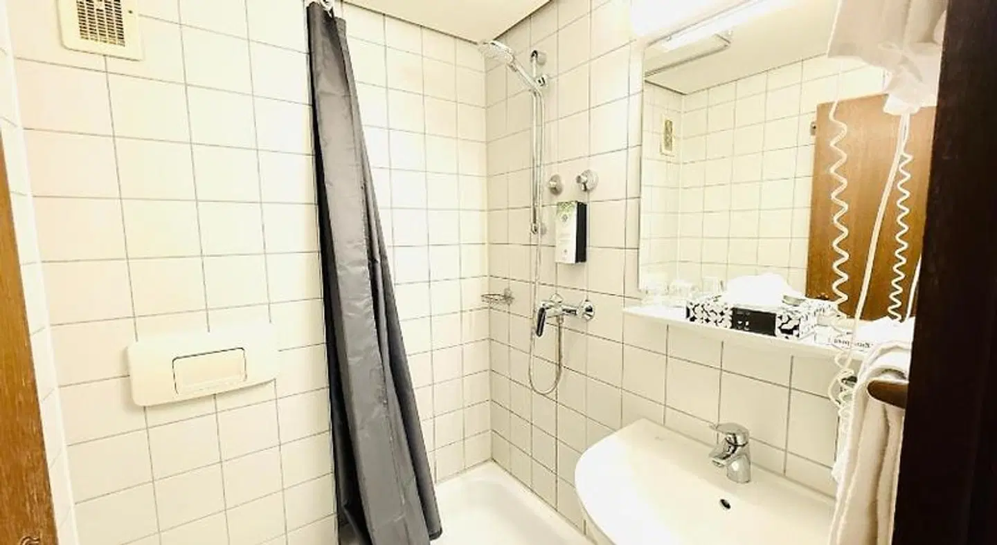 Pelli Hof Badezimmer