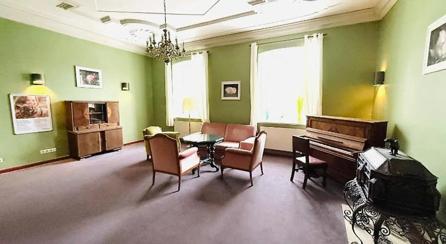 Pelli Hof LOUNGE_LOBBY