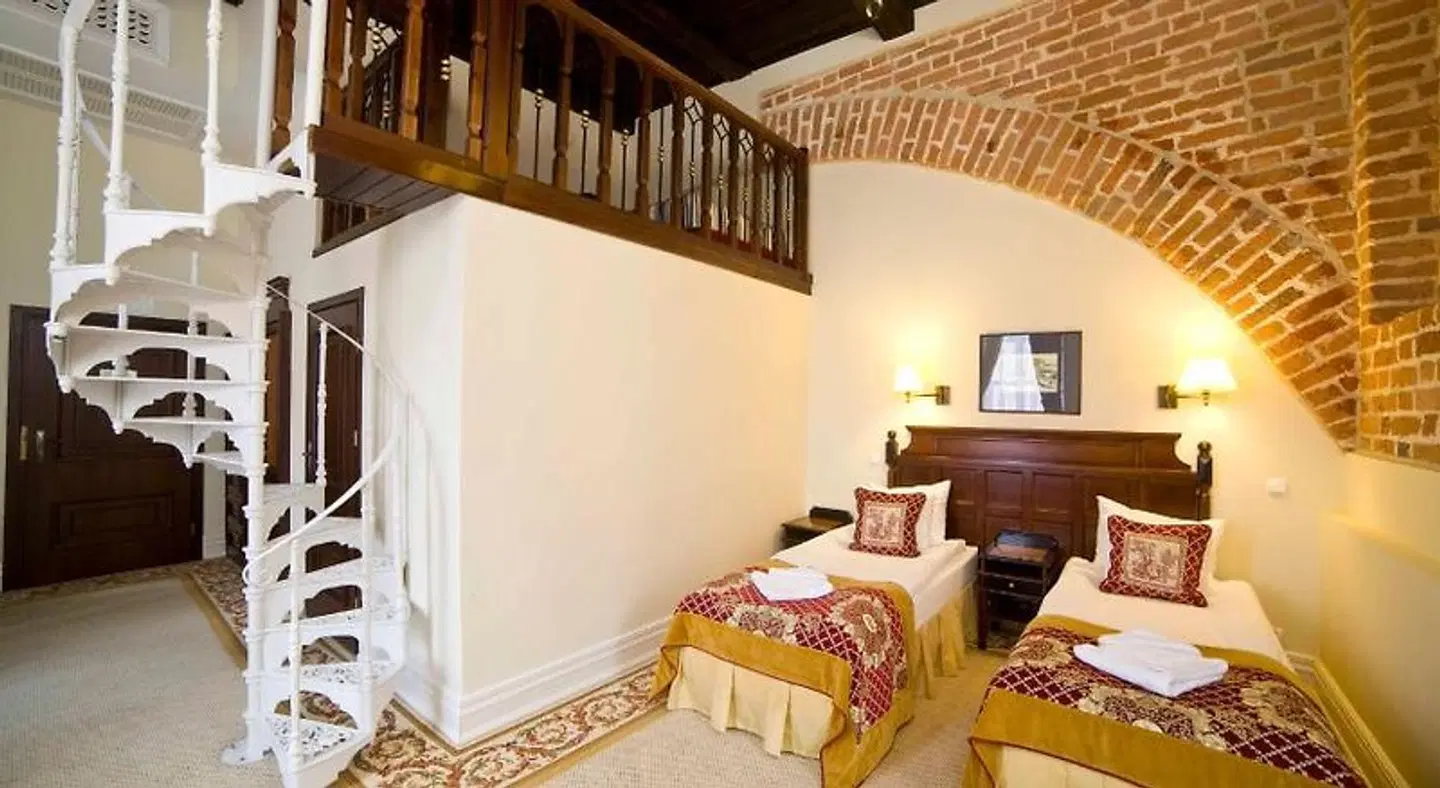 St. Bruno ROOM_EXAMPLE