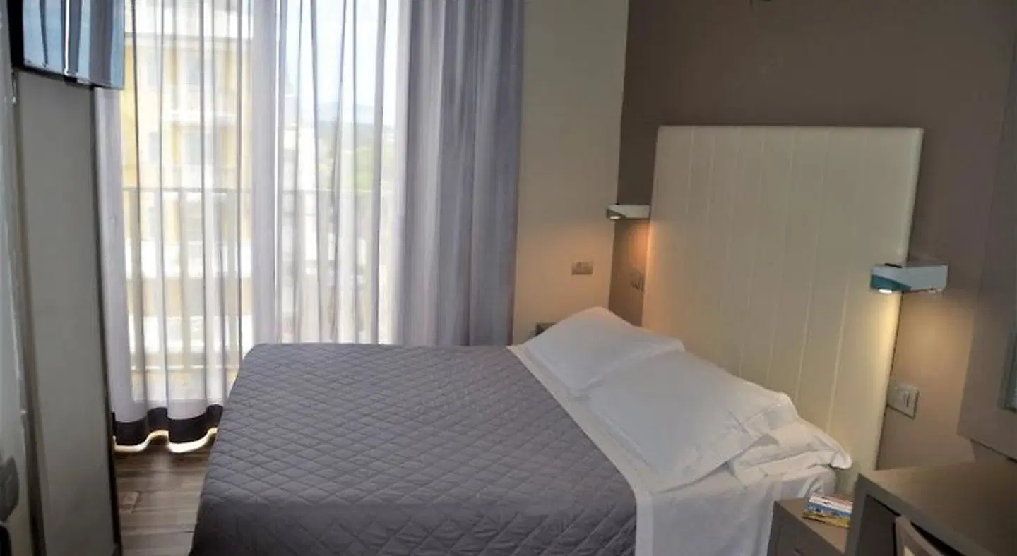 Touring ROOM_EXAMPLE