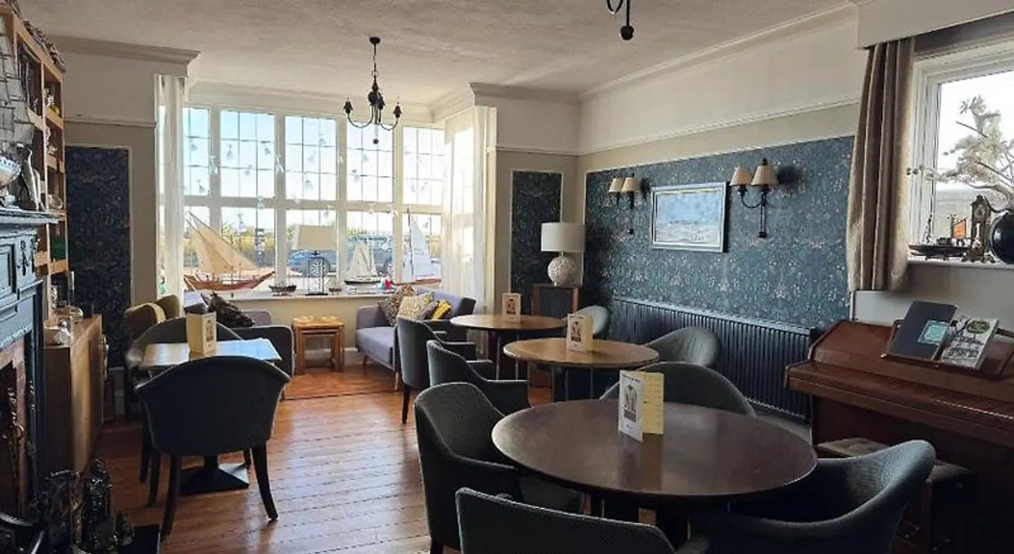 Knights Court Hotel Restaurant