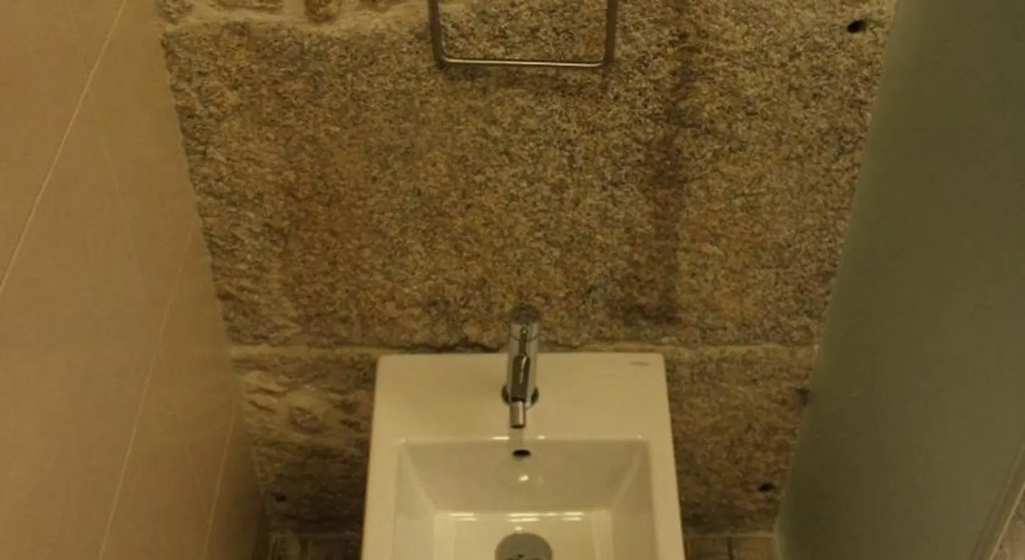 Art'otel Barcelos Badezimmer