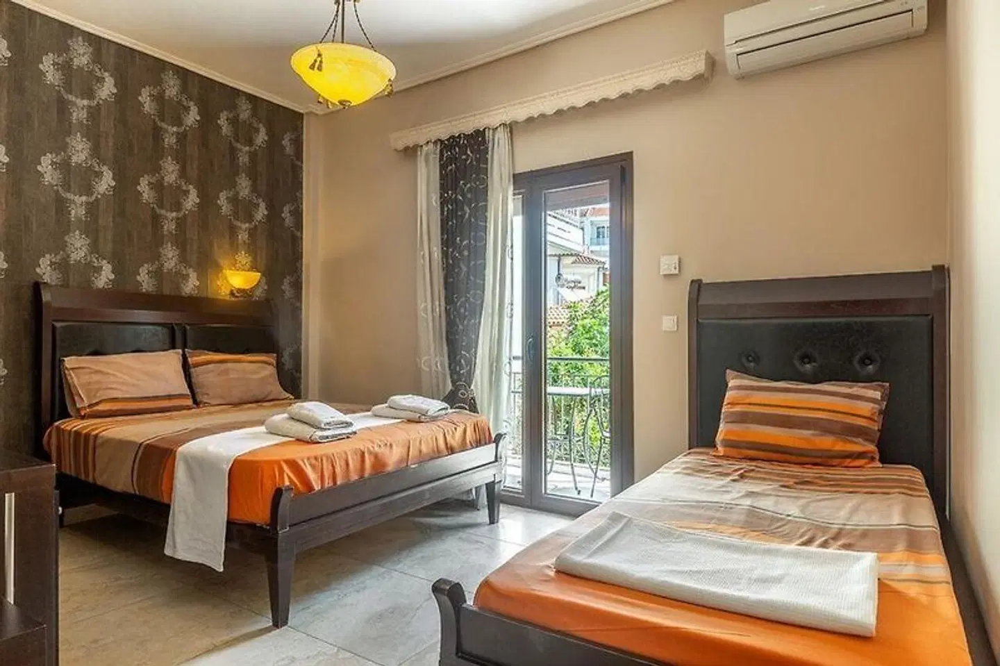Toti Boutique Rooms ROOM_EXAMPLE