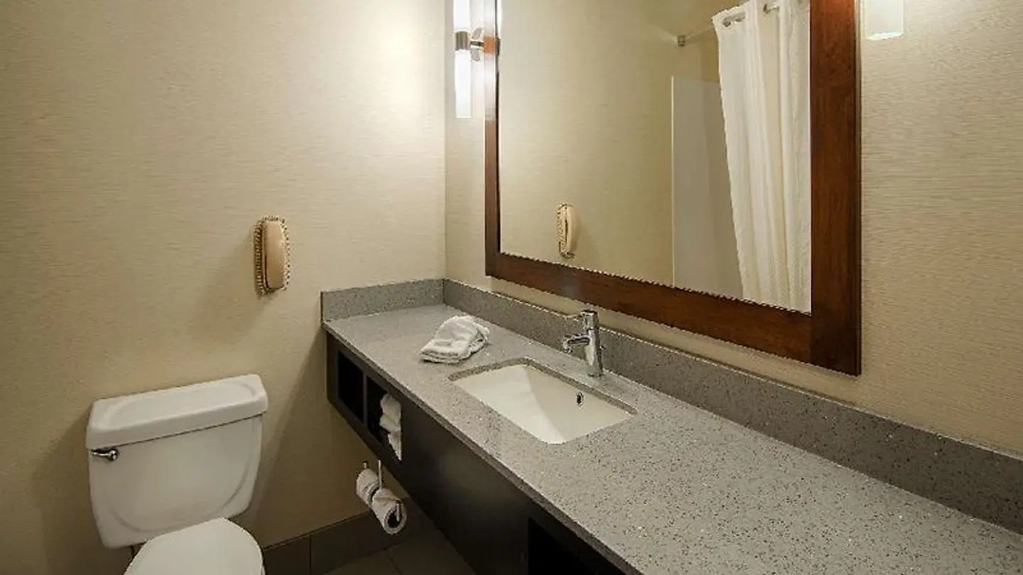 Best Western Inn & Suites Elkhart Badezimmer