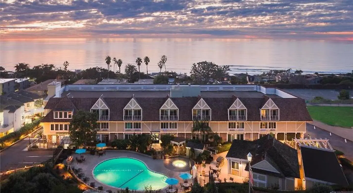 Best Western Premier Hotel Del Mar OUTDOOR_POOL
