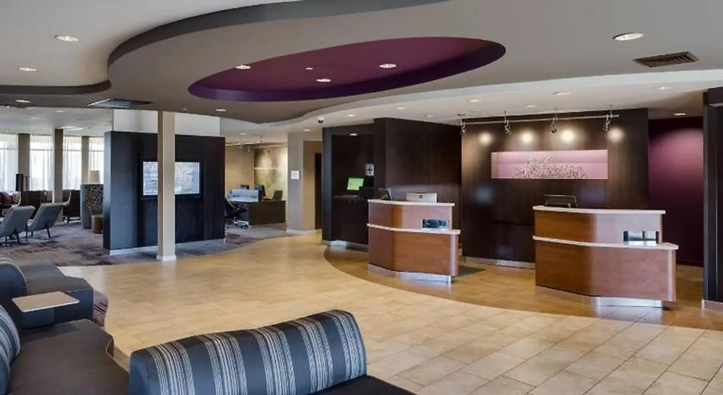 Courtyard by Marriott Providence Warwick LOUNGE_LOBBY