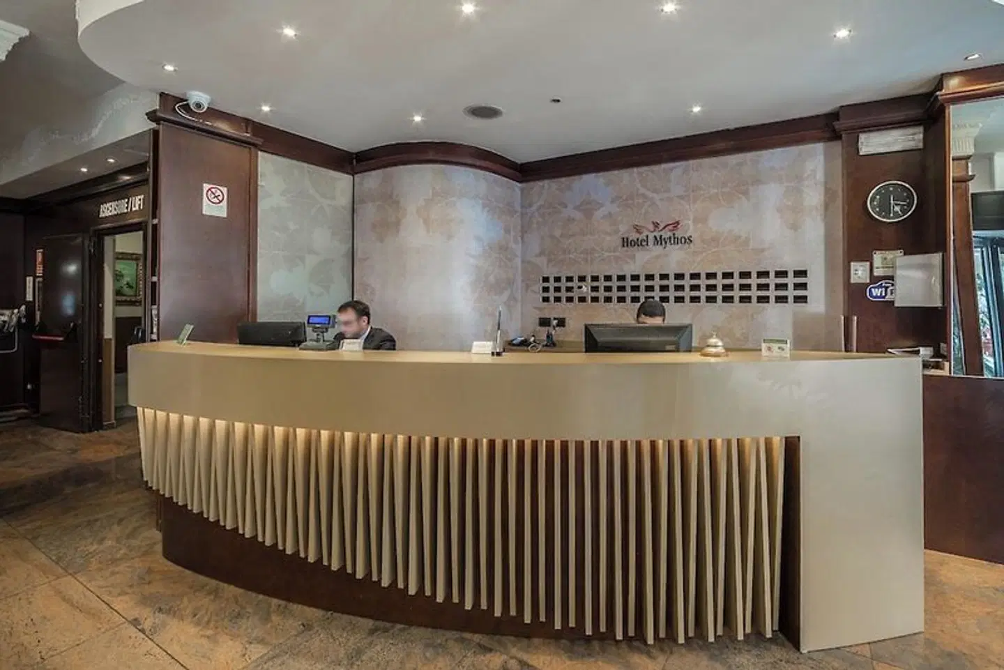 Mythos LOUNGE_LOBBY