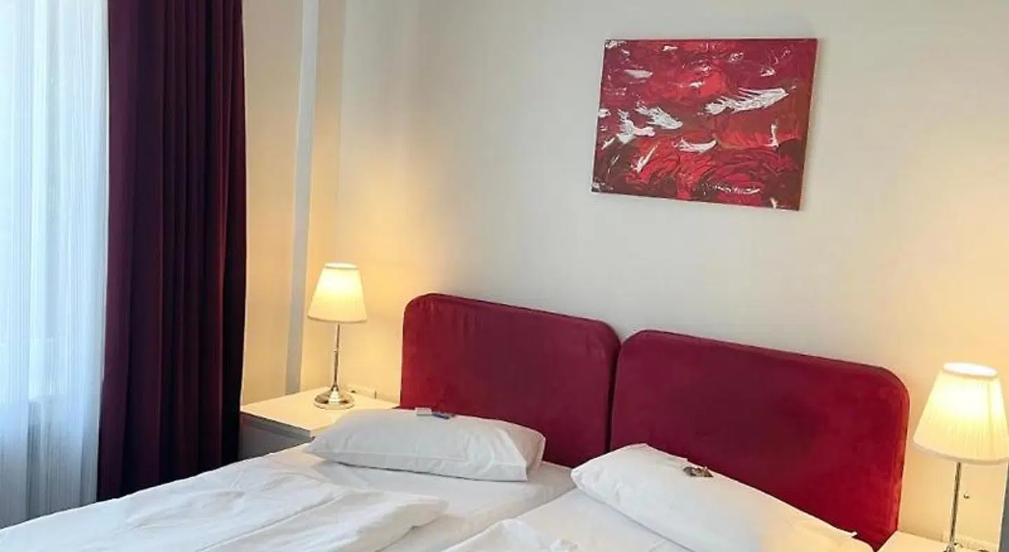 Barcelona ROOM_EXAMPLE