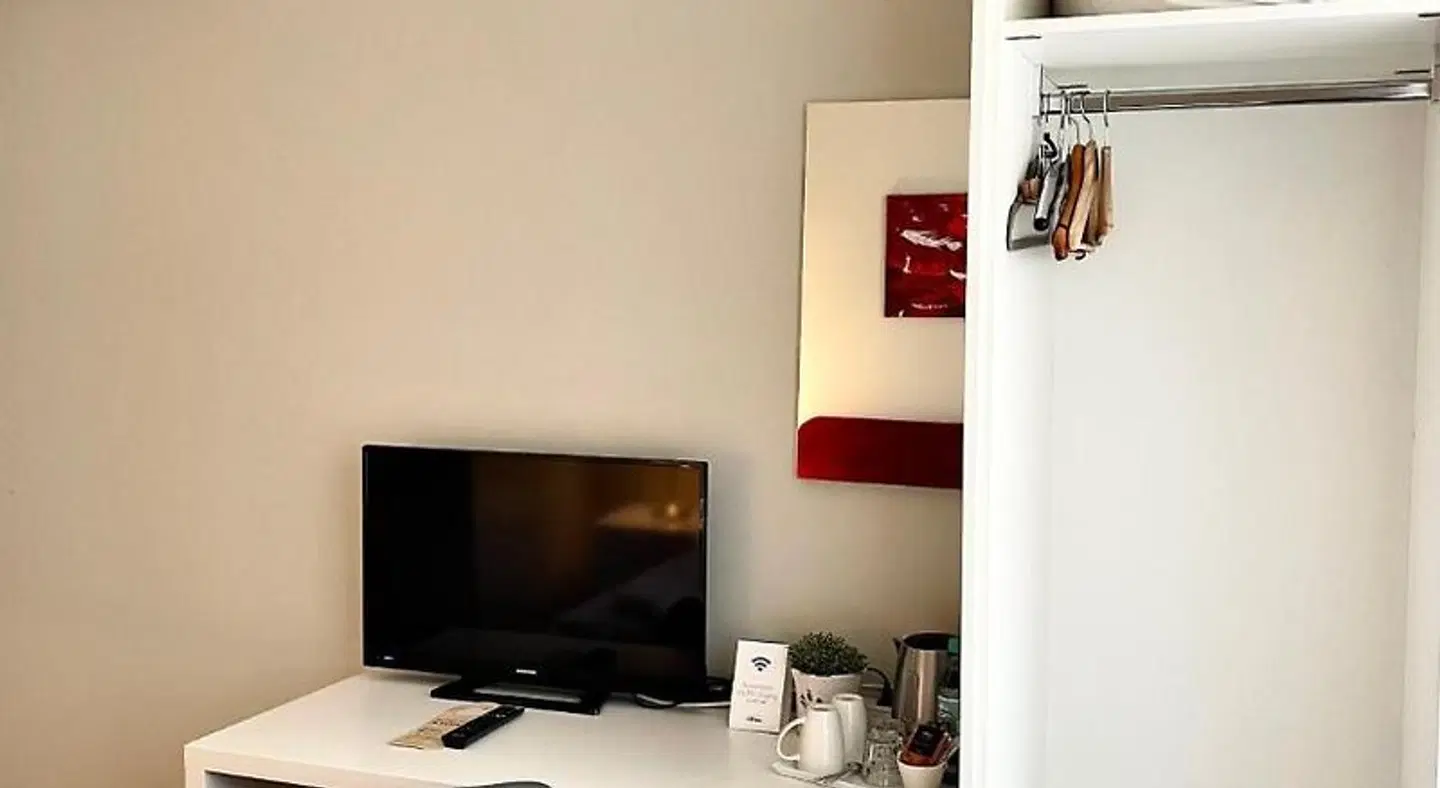 Barcelona ROOM_EXAMPLE