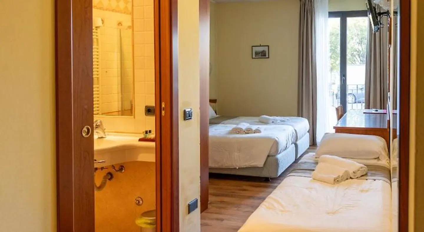 San Clemente ROOM_EXAMPLE