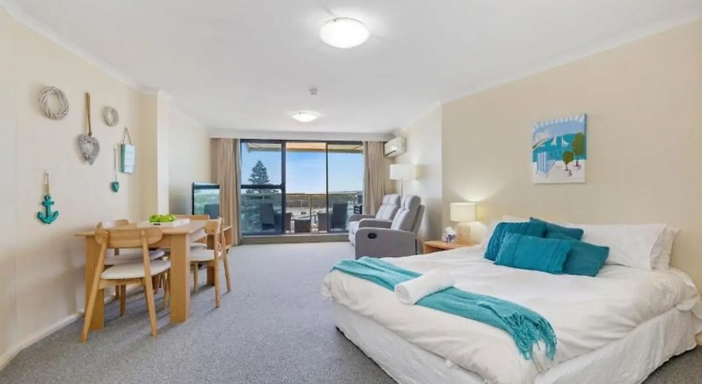 Oaks The Entrance Waterfront Suites ROOM_EXAMPLE
