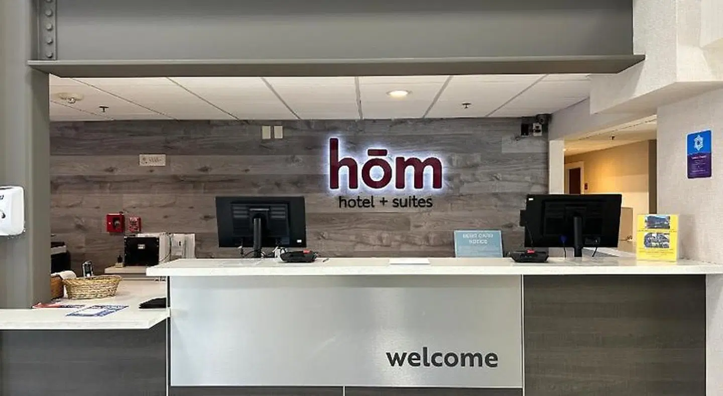 HOM Hotel Gainesville, SureStay Collection by Best Western LOUNGE_LOBBY