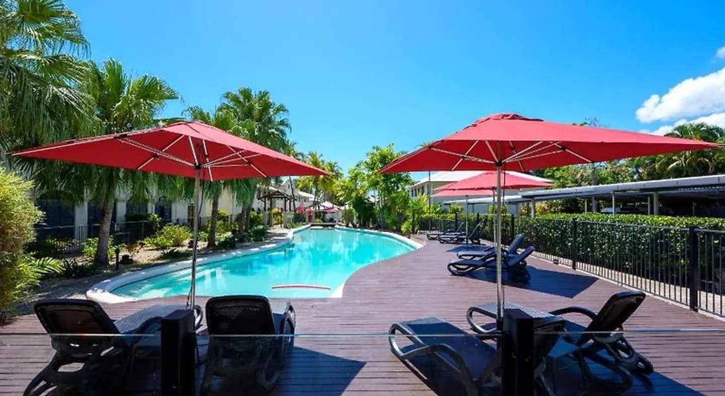 Mango Lagoon Resort & Wellness Spa OUTDOOR_POOL